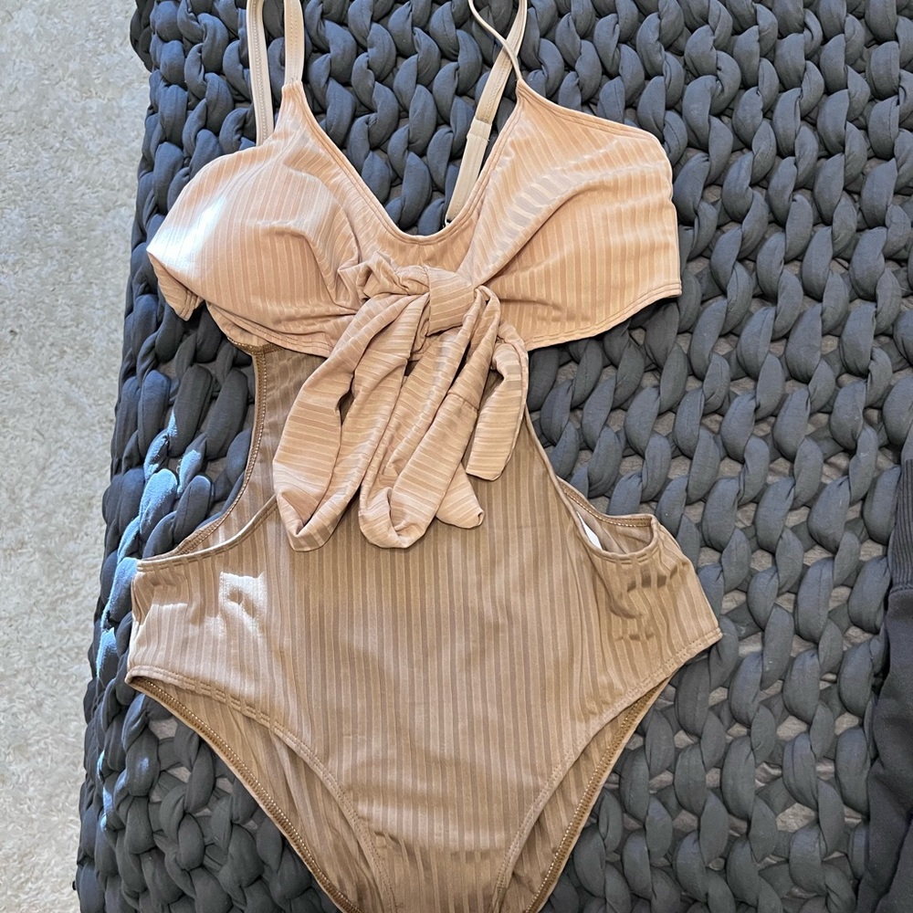 Shein Sz L one piece with cutouts